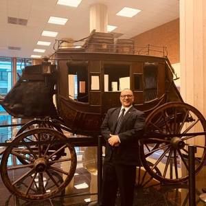 Meet your Posher, Robert